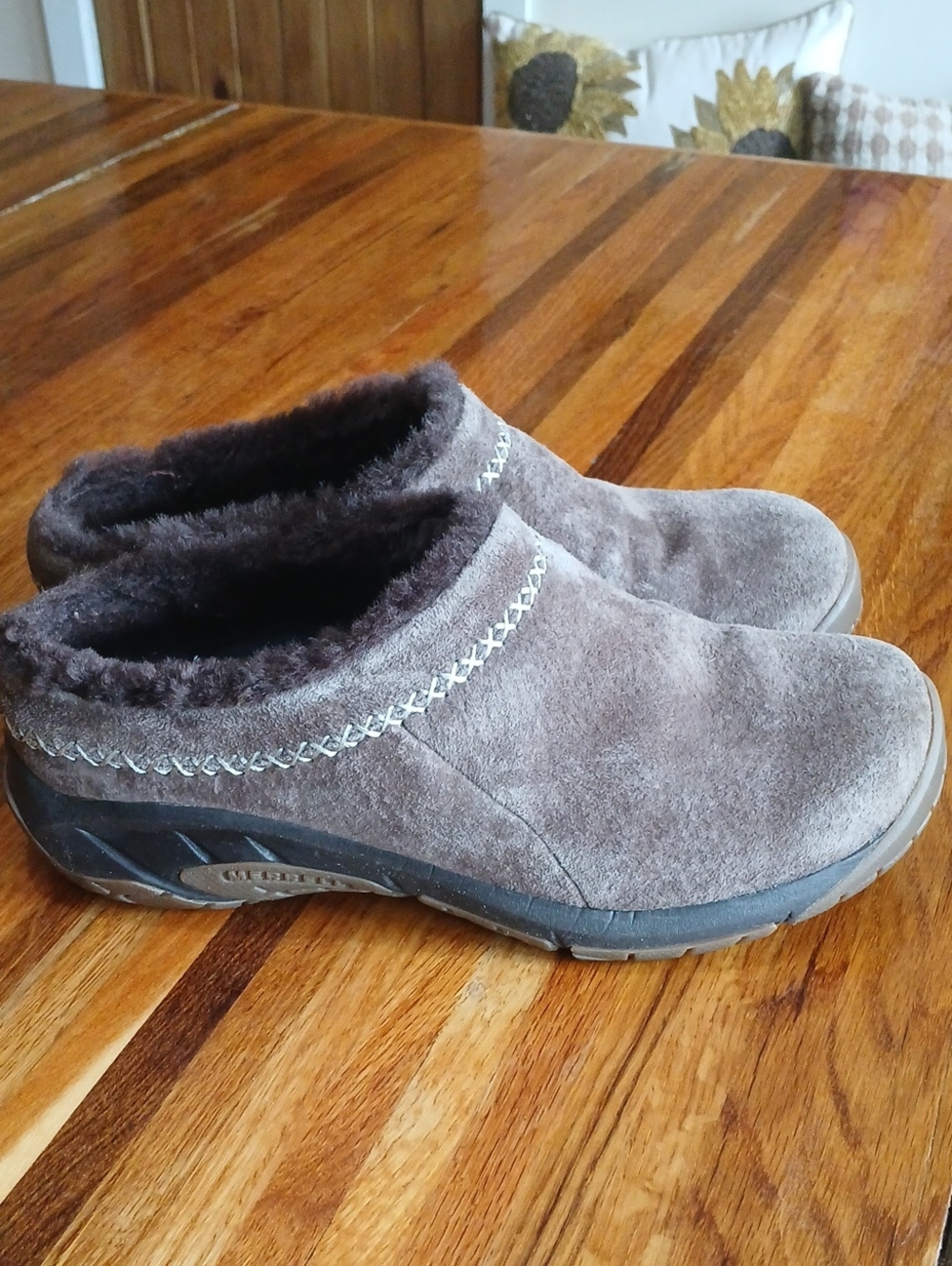 Women's Merrell Encore Ice Suede Clog Shoes - 8